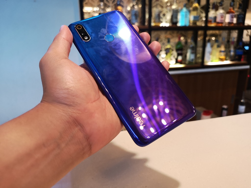 realme 3 Pro, Klaim Flagship di Kelas Terjangkau