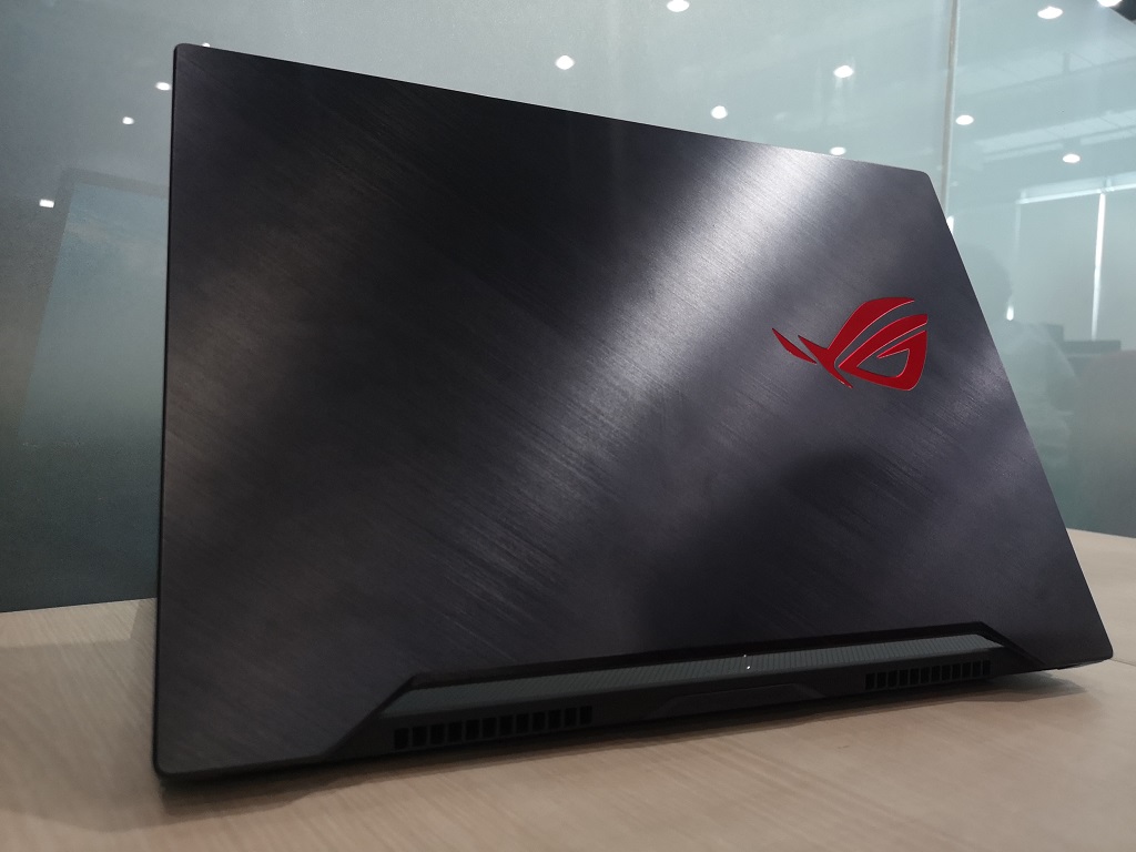ASUS ROG Zephyrus M, Tipis Pakai Intel Core i7 dan NVIDIA GTX 1660 Ti