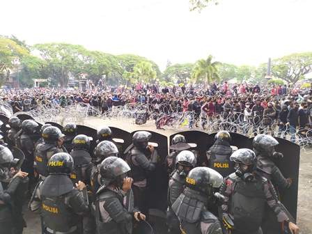 Aksi Demo Berpotensi Sebarkan Covid-19