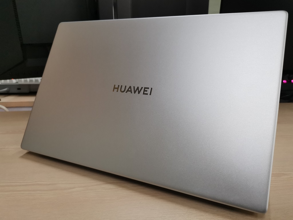 Huawei matebook d 15 чехол. Ноутбук Huawei MATEBOOK D 15 Mystic Silver. MATEBOOK d14 Silver Хуавей. Ультрабук Huawei MATEBOOK D 15 bom-wfq9 серебристый.