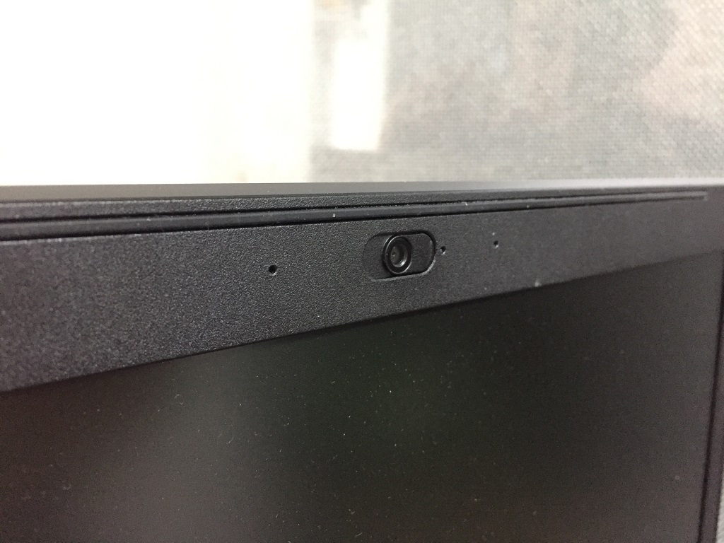 Lenovo V330 Laptop Bisnis Minimalis Dan Terjangkau