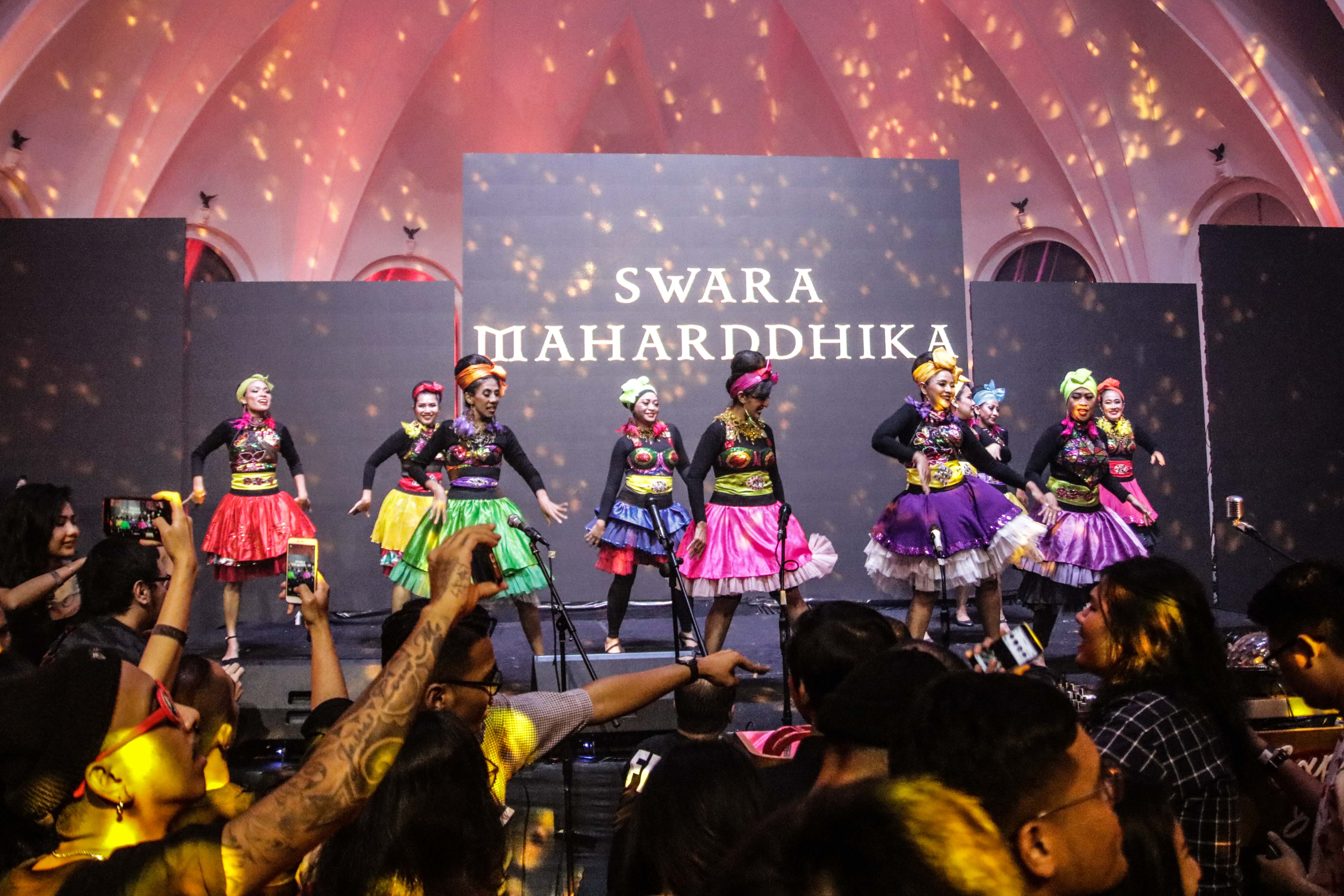 Empat Dekade Swara Maharddhika