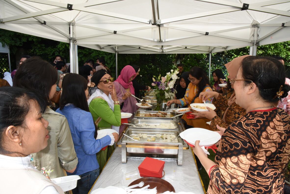 Semarak Idulfitri di Kota Wina