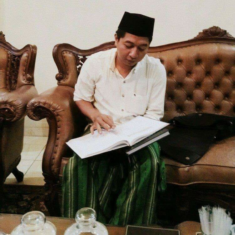 <i>Perlu Kearifan dalam Bercadar</i>