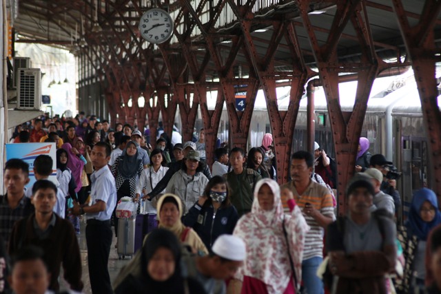 Perpindahan Penduduk Berpotensi Rugikan Daerah Tujuan