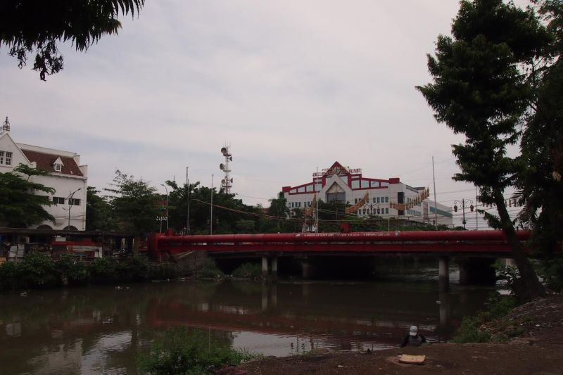 Kota Tua Melukiskan Kehidupan Sosial di Masa Lampu