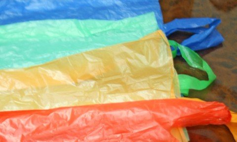 Masyarakat Diajak Kurangi Sampah Plastik
