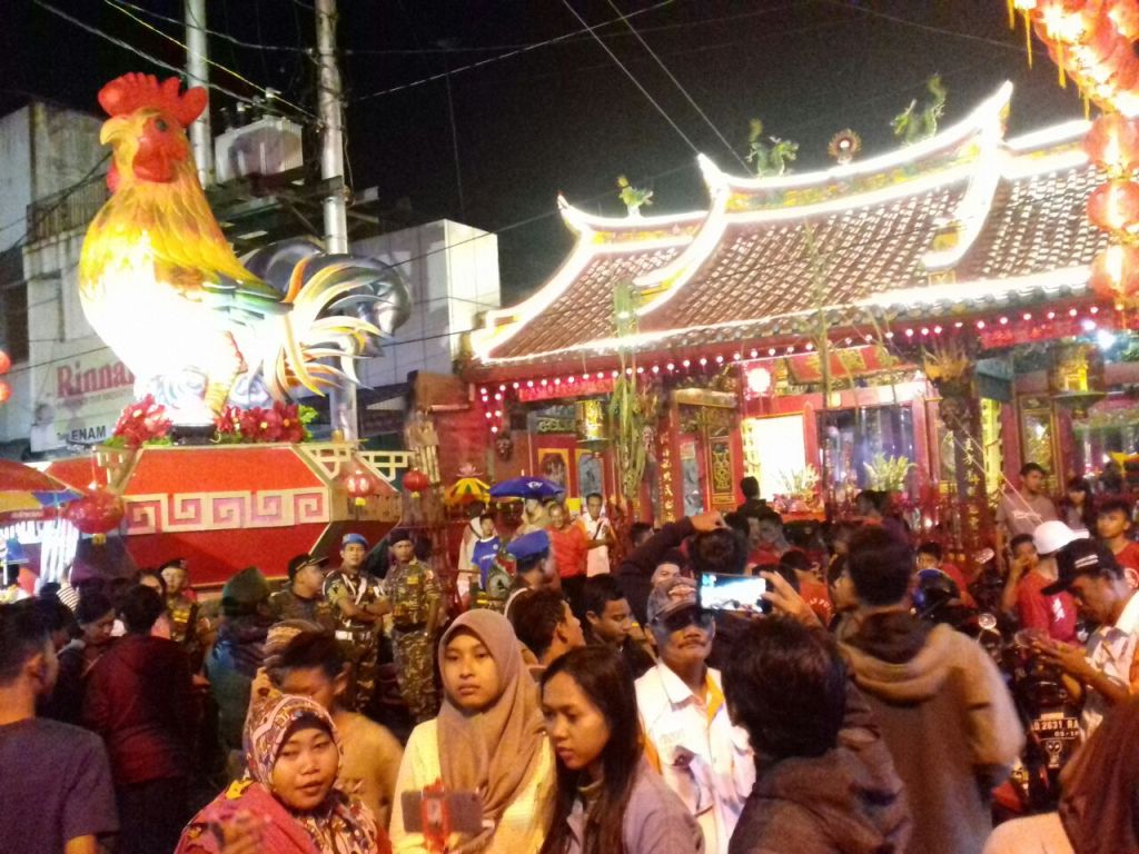 Merayakan Tahun Ayam Api di Kota Solo