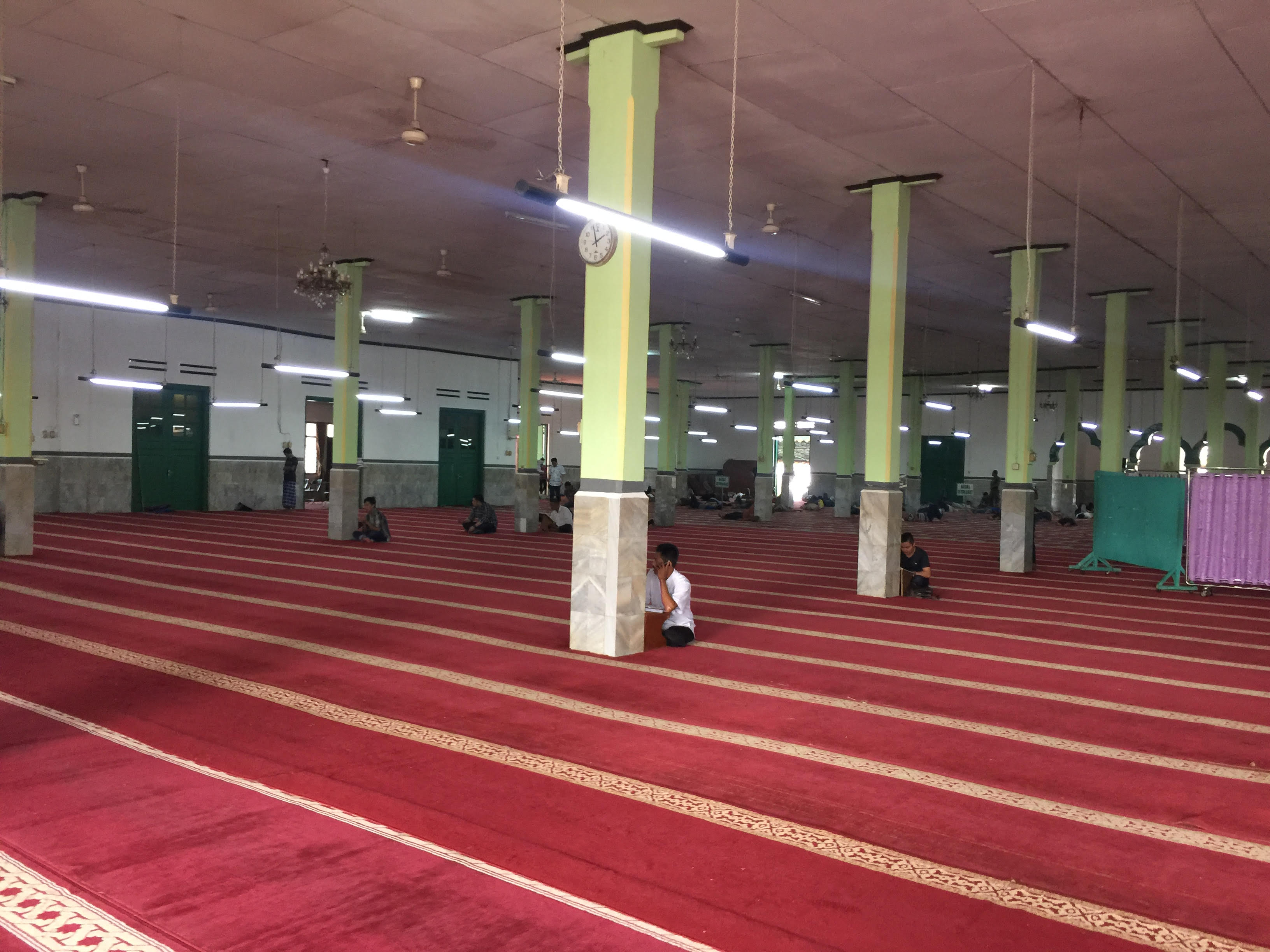 Masjid Al-Ma'mur Tanah Abang, Megah di Usia Senja