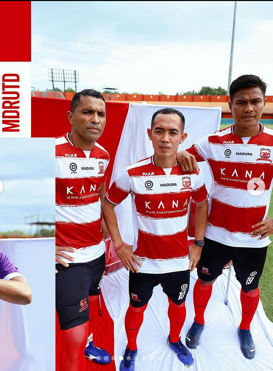 Jelang <i>Kick Off</i> Musim 2022--2023, Klub-klub Liga 1 Pamer Jersey Anyar