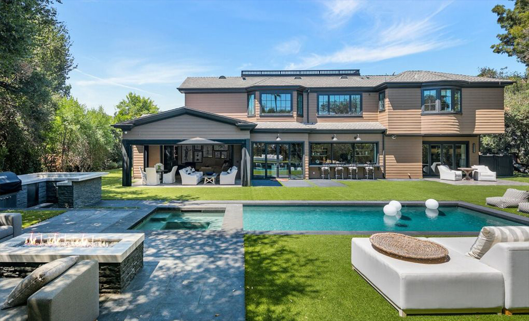 Tinggal dengan Orang Tua, Hailee Steinfeld Ternyata Punya Rumah Mewah Rp113 Miliar
