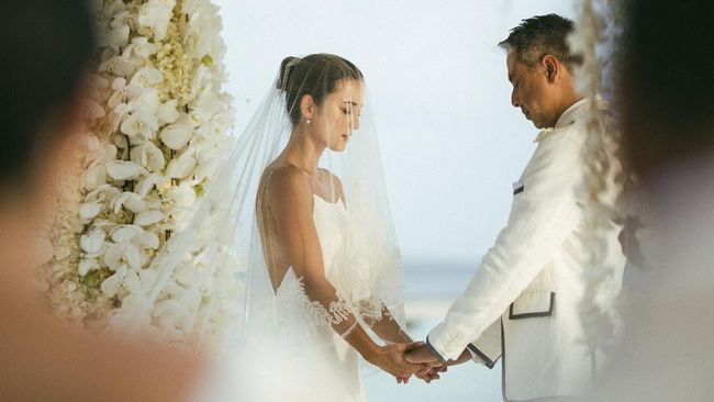 Daftar Artis Menikah di Tahun 2021