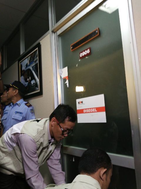 MKD Kawal Penggeledahan Ruang Putu Sudiartana