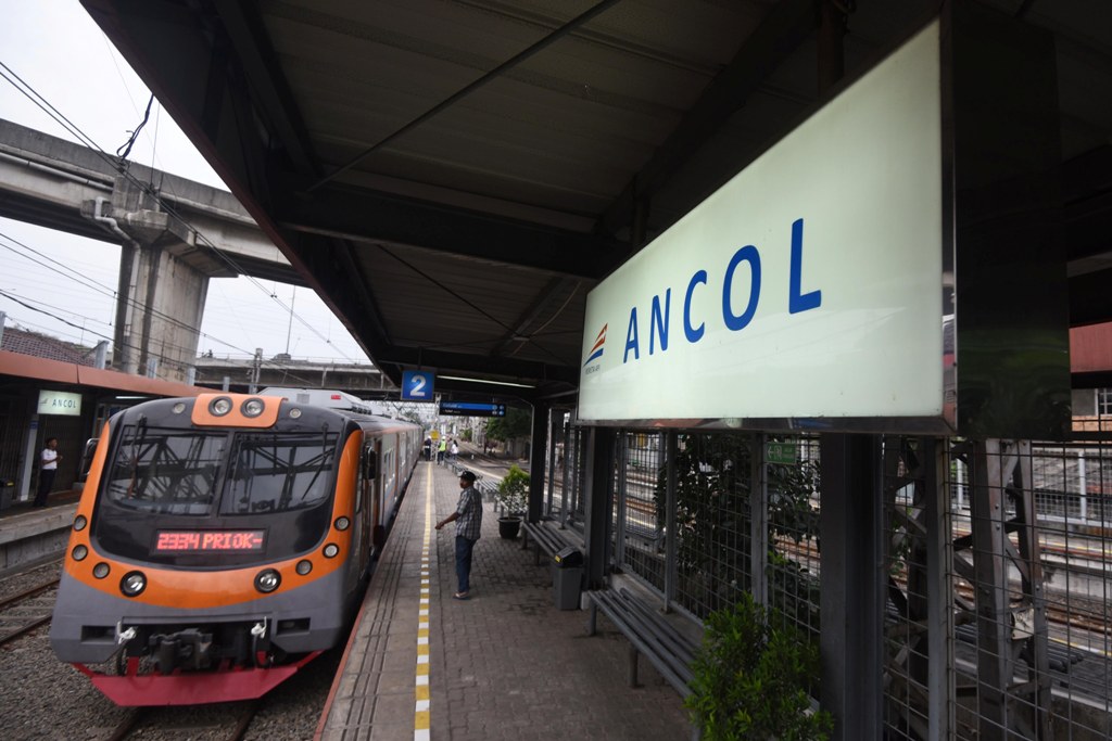 Penumpang KRL Stasiun Tanjung Priok Meningkat Tiga Kali Lipat