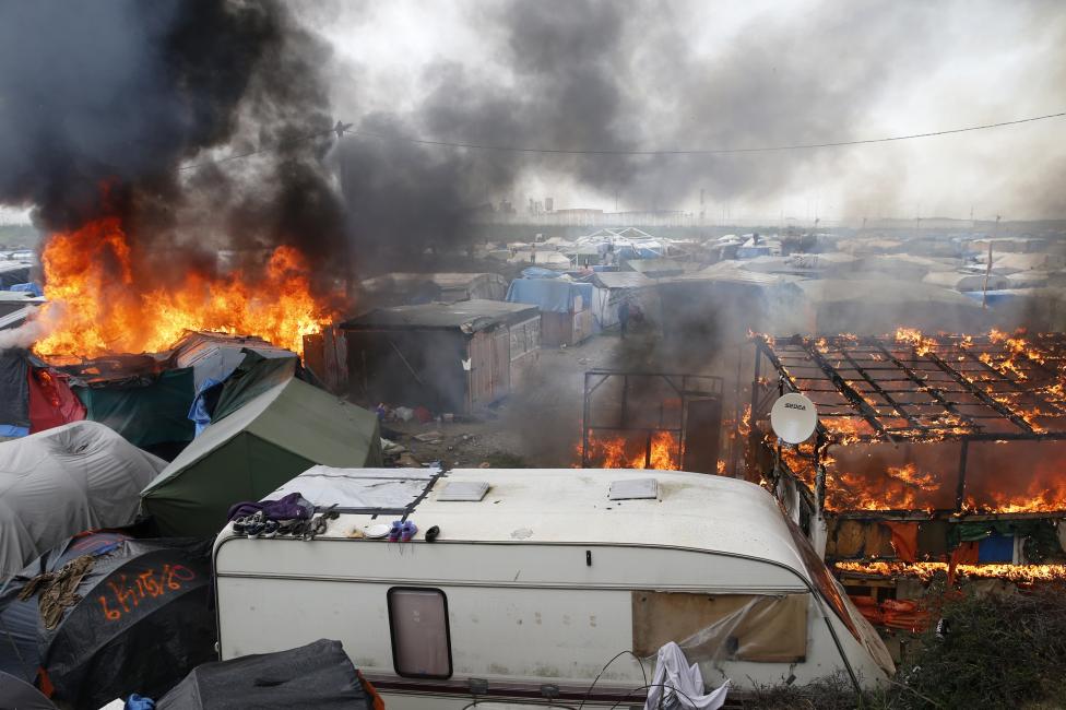 Perancis Bakar Habis Kamp Pengungsi Di Calais