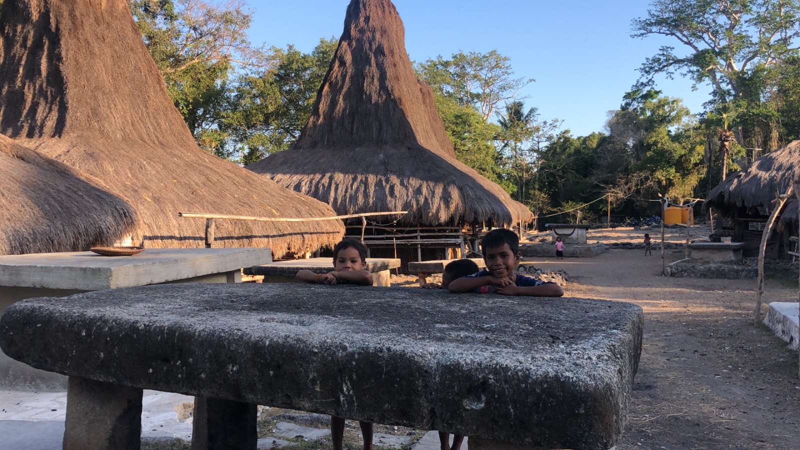 Belum Ada Listrik, Tapi Kadoku Jadi Kampung Adat Berbasis Narasi Digital Pertama di Sumba