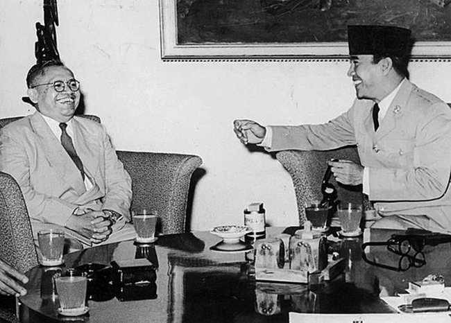 Bukan Antek Penjajah