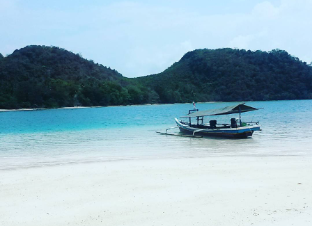 Menyelami Keindahan Laut di Pulau Pahawang Lampung