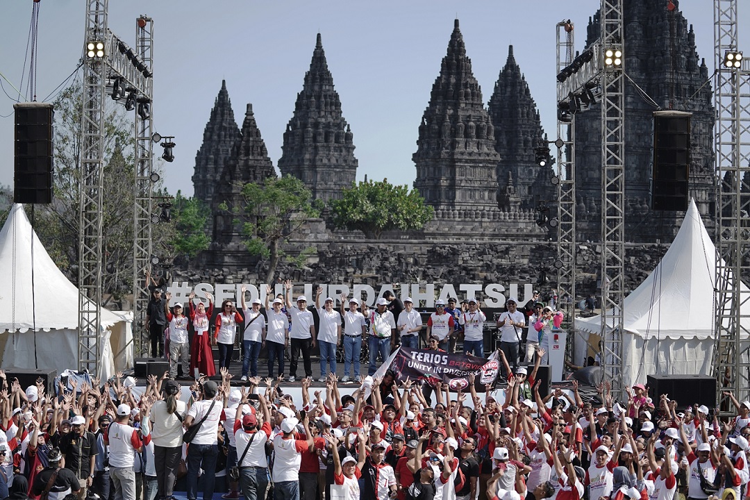 Komunitas Mobil Jadul dan Baru Daihatsu, Banjiri Prambanan
