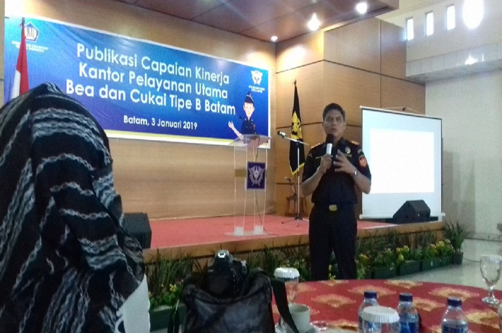 Penerimaan Bea Cukai Batam Lampaui Target 2018