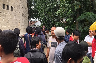 Berburu Rezeki di Lokasi Penggerebekan Teroris