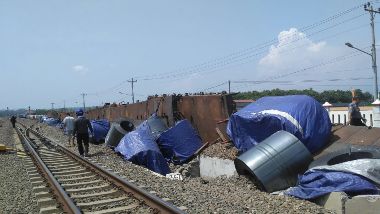 Kereta Terguling, Perjalanan Menuju Semarang Alami Keterlambatan