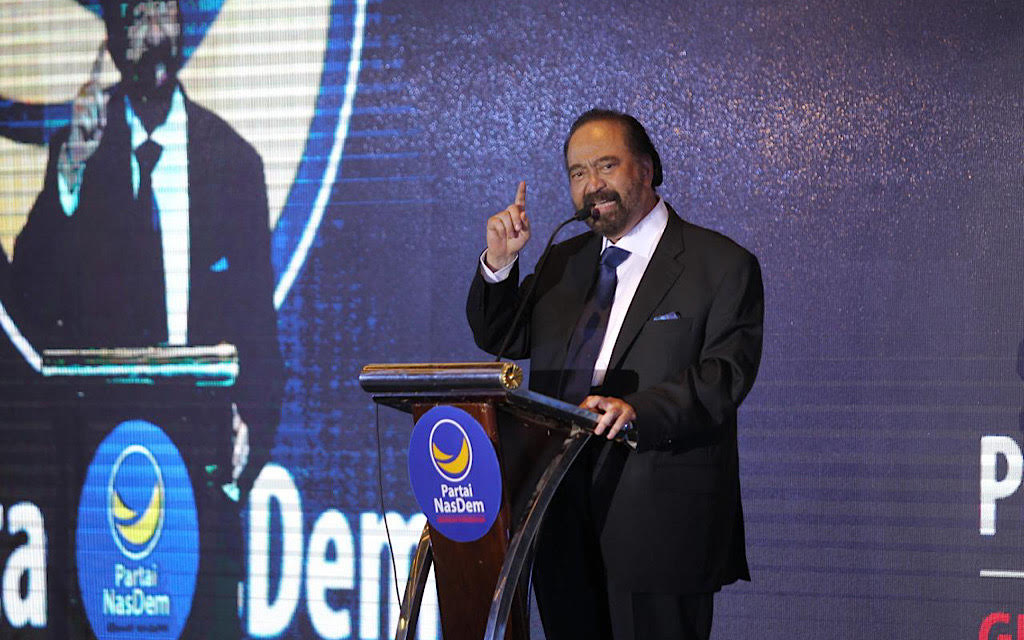 Surya Paloh Tak Setengah-setengah Membentuk Karakter Politikus Muda