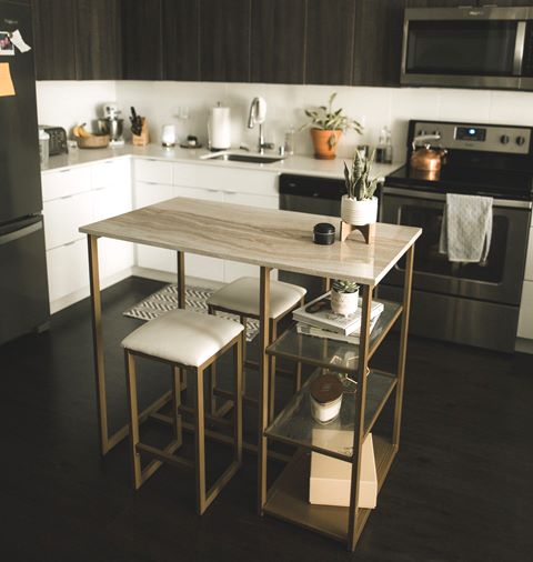 Intip 4 Cara Terapkan Kitchen Island di Dapur yang Kecil