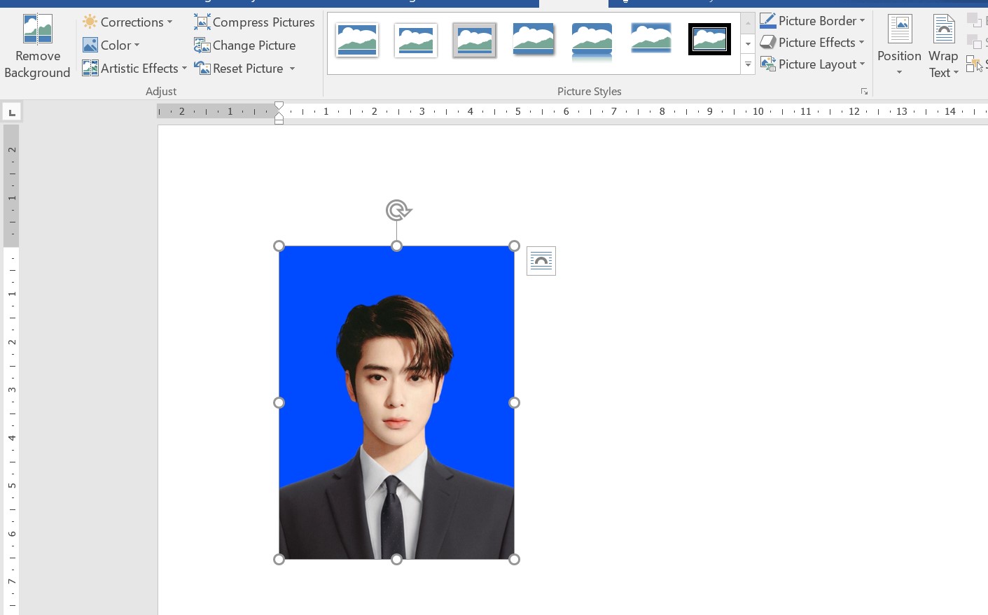Mudah, Ini Cara Ganti Background Pas Foto di Word, Langsung Praktekin!