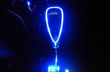 Shift Knob Iluminasi Bikin Kabin Tampil Beda