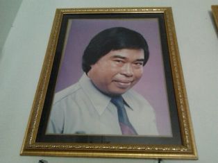 Cerita di Balik Poni Eddy Gombloh