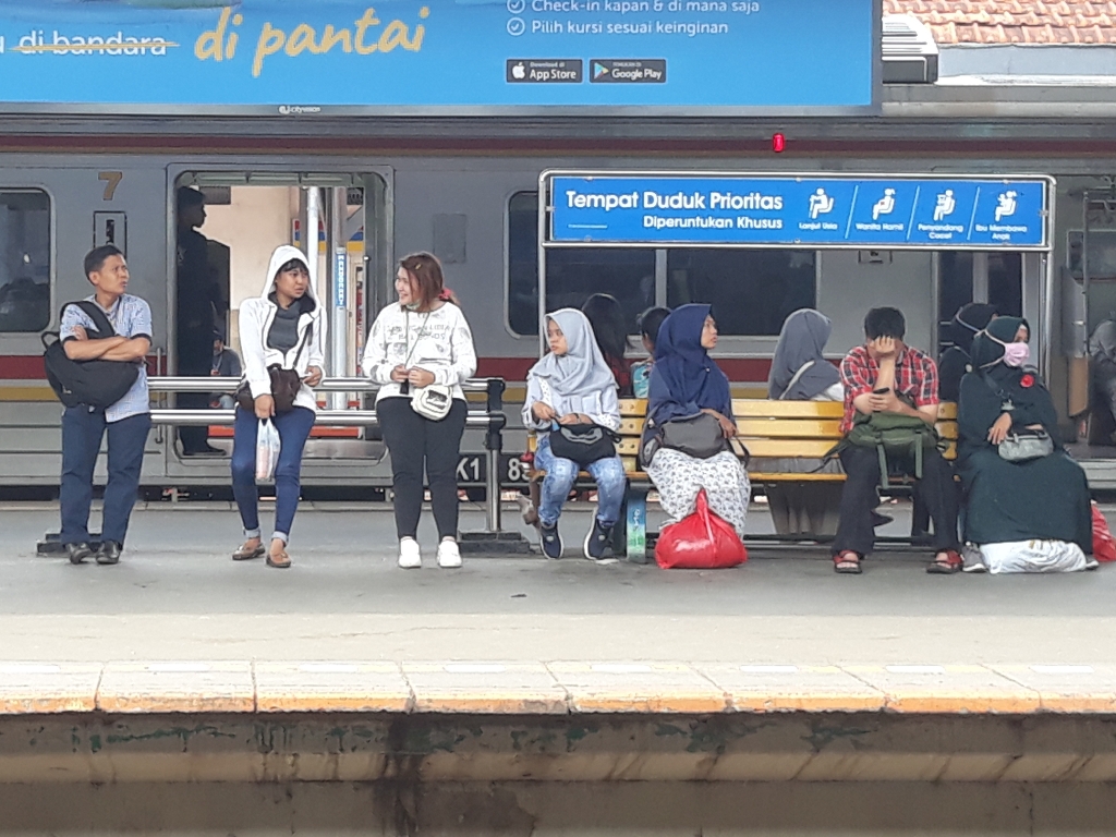 Eskalator di Stasiun Belum Ramah bagi Difabel