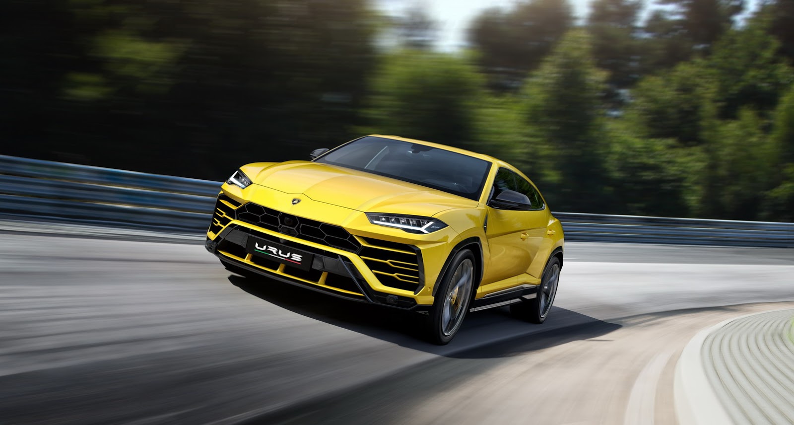 Lamborghini Urus, SUV Bertenaga 641 Daya Kuda