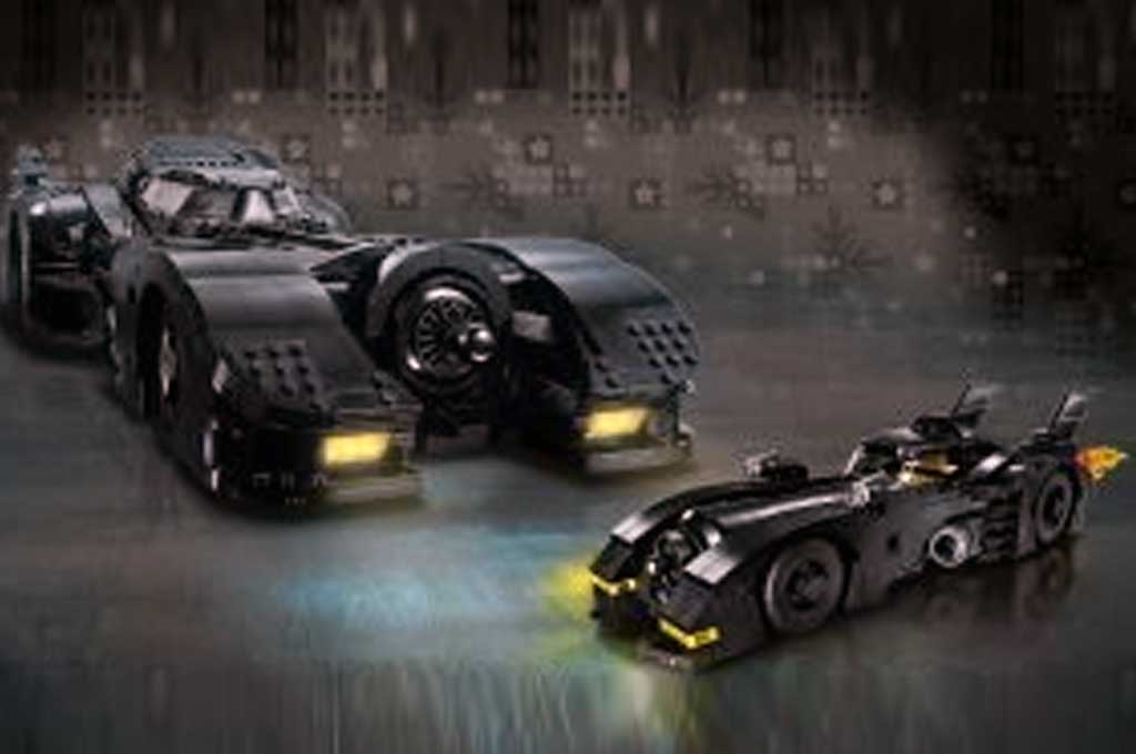 LEGO Bikin Replika Batmobile Klasik