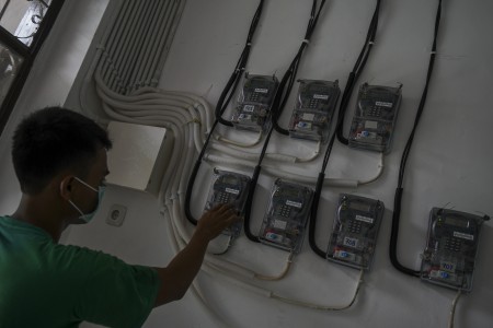 Penggunaan Listrik Naik tetapi Indonesia Masih Tertinggal
