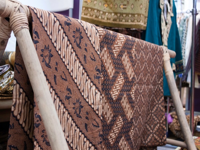 Berwisata sambil Mengenal Batik dan Ciri Khasnya di Setiap Daerah