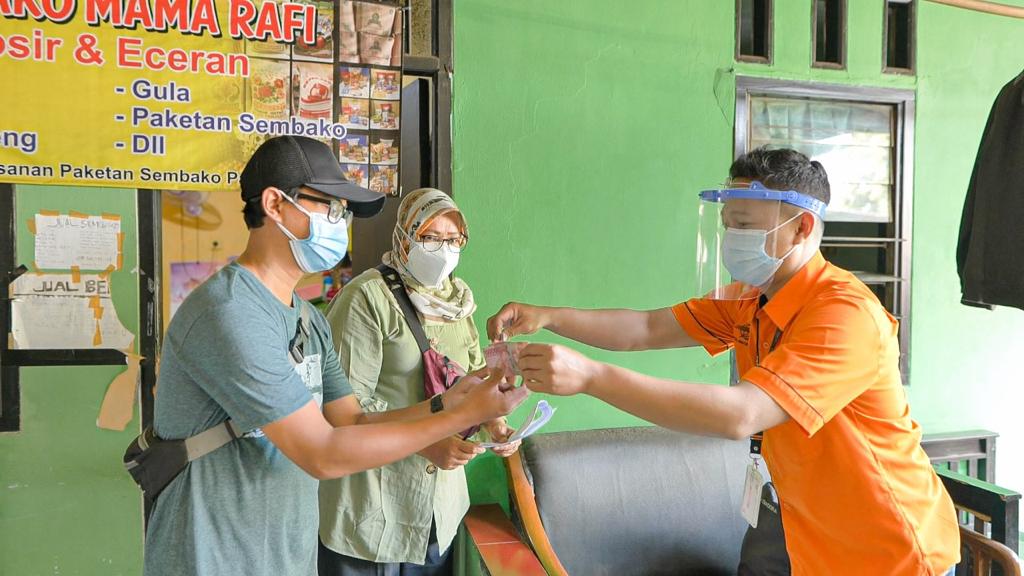Dalam 7 Hari, 95% Bantuan Sosial Tunai di Jakarta Telah Disalurkan oleh Pos Indonesia