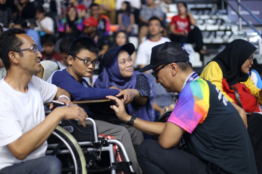 Mensos Terbawa Emosi Saksikan Semifinal Para Bulu Tangkis