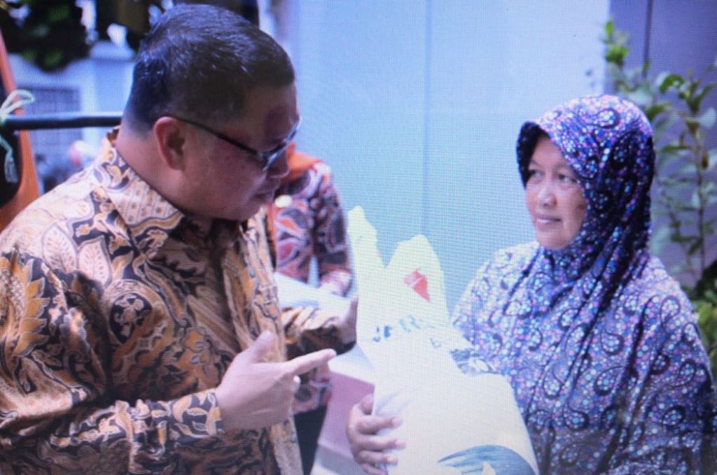 Kenapa Bansos Rastra dan Bantuan Non Tunai?