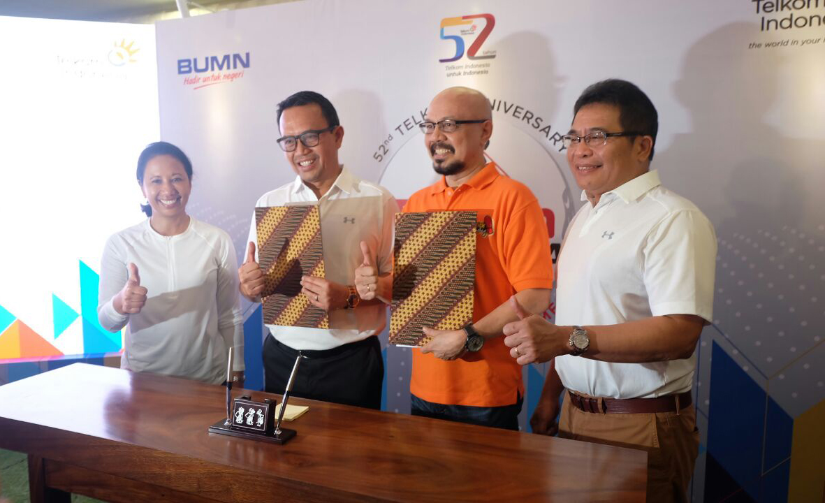 Telkom Disability Care Serahkan Alat Bantu untuk Ribuan Kaum Disabilitas