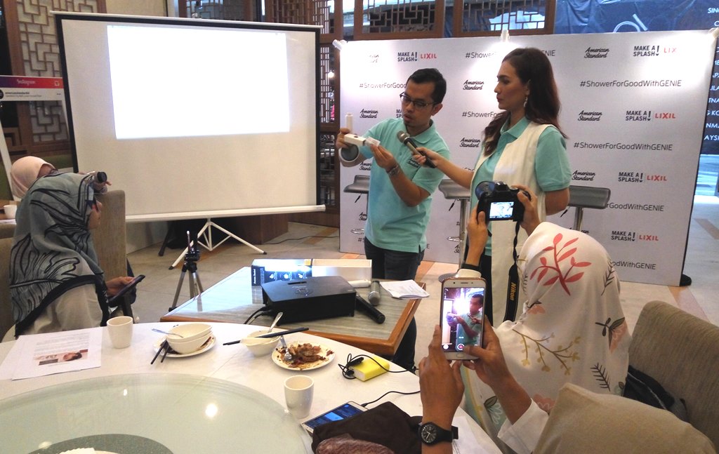 LIXIL Donasikan Hasil Penjualan Seribu Unit GENIE Hand Shower via UNICEF