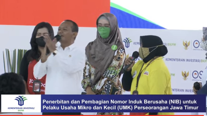 Dukung Pertumbuhan UMKM, Menteri Bahlil Bagikan NIB di Jawa Timur