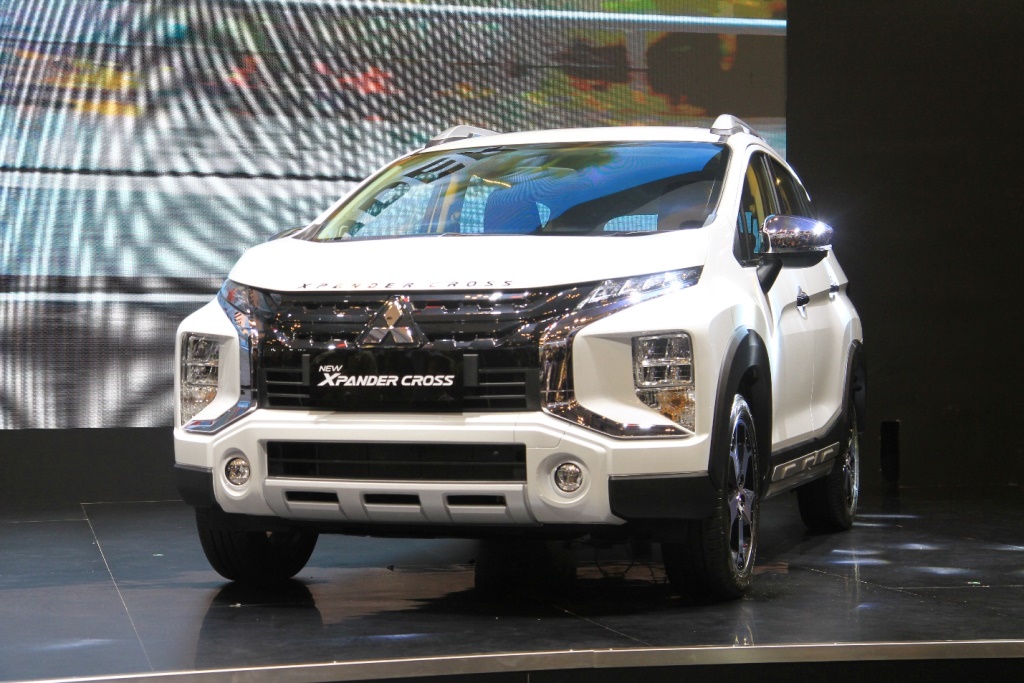 New Xpander dan New Xpander Cross Makin Ciamik dengan Penyegaran Interior-Eksterior