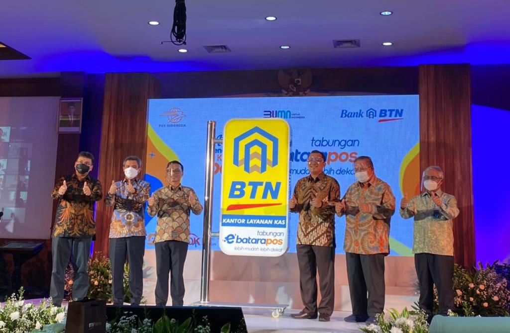 Tingkatkan Inklusi Keuangan, Pos Indonesia dan BTN Ajak Masyarakat Menabung di Kantor Pos