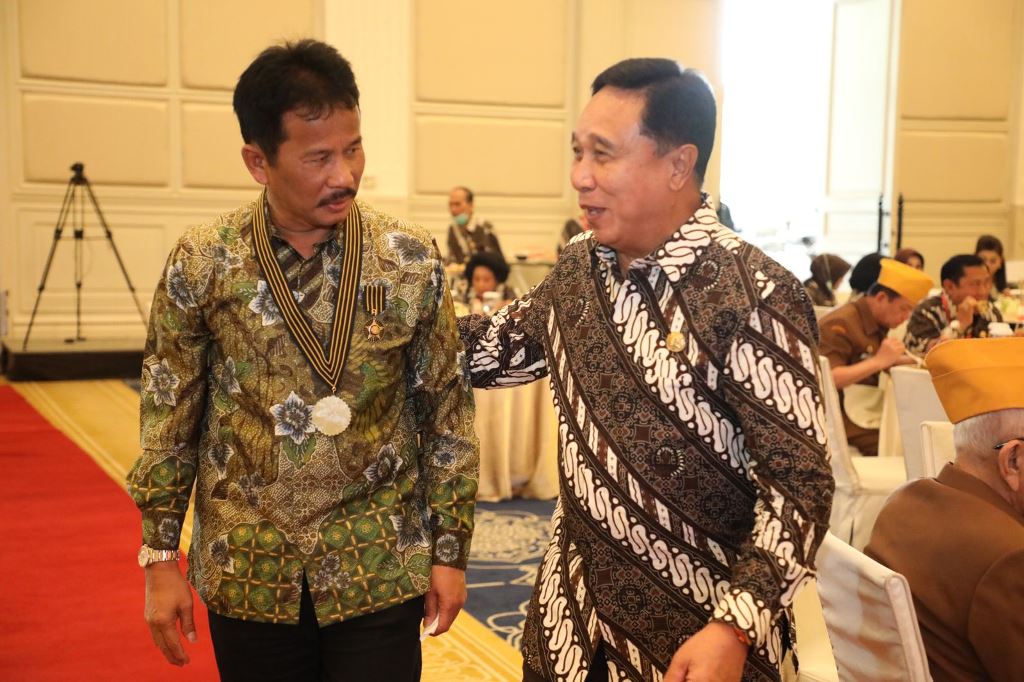 Kepala BP Batam Terima Anugerah Bintang Bhakti Tri Dharma Nararya