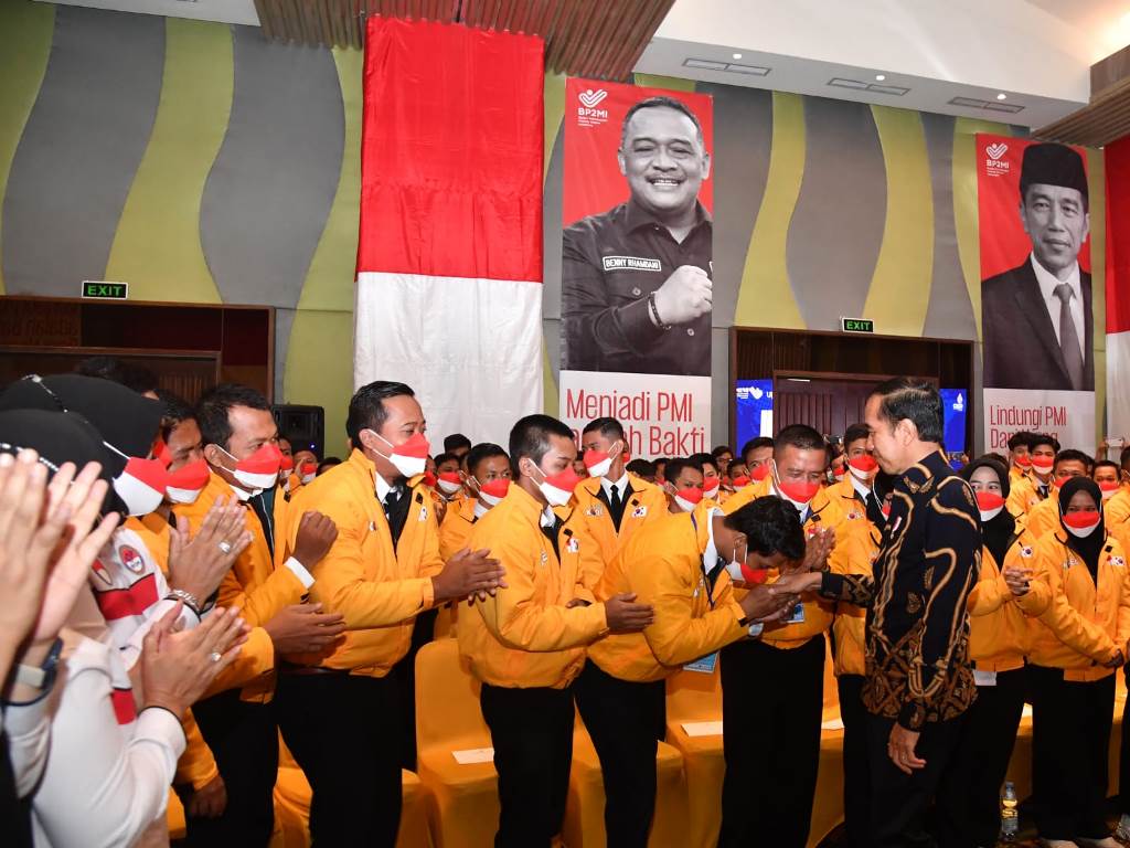 Presiden Jokowi Bangga Lepas 597 Pekerja Migran Indonesia G to G ke Korea Selatan