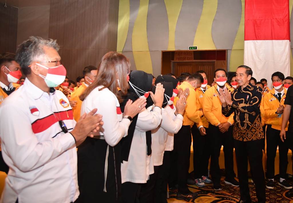 Presiden Jokowi Bangga Lepas 597 Pekerja Migran Indonesia G to G ke Korea Selatan