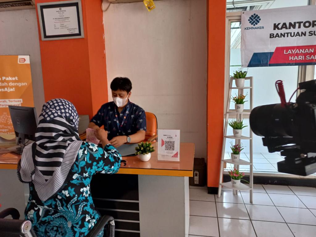 Kejar Target Penyaluran BSU Selesai 2 Minggu, Kantorpos Cabang Tangsel Siagakan Puluhan Petugas