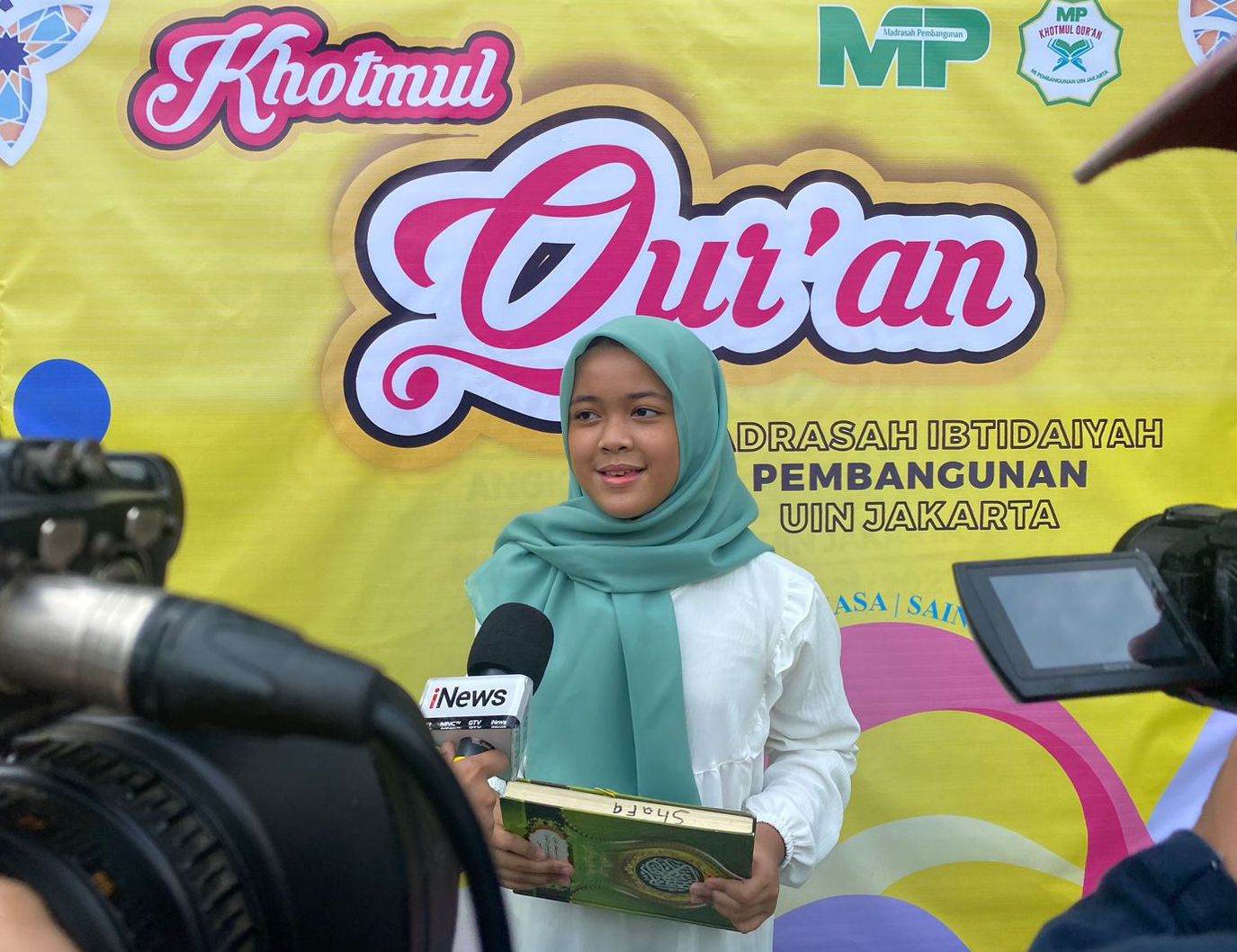 Madrasah Ibtidaiyah Pembangunan UIN Jakarta Mewisuda 234 Siswa Khatam Alquran