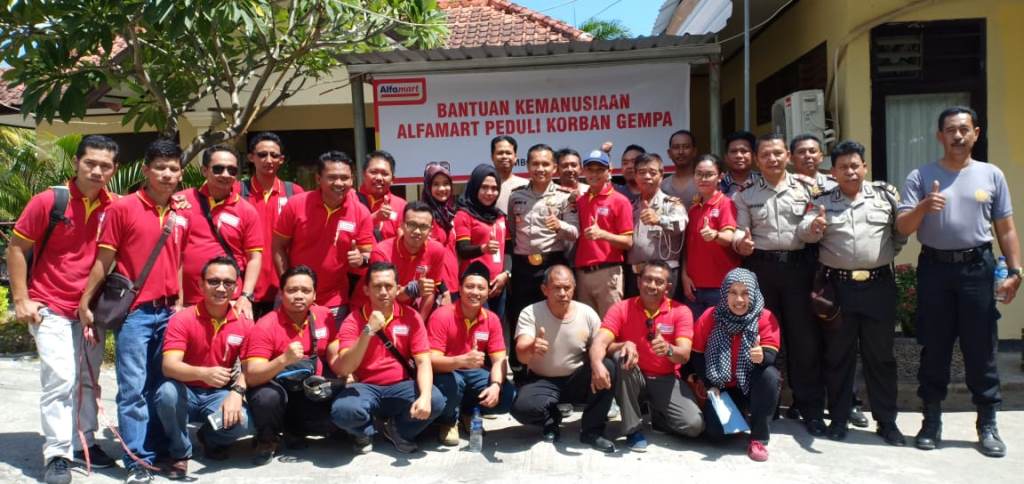Seribu Paket Bantuan Didistribusikan untuk Pengungsi Gempa Lombok